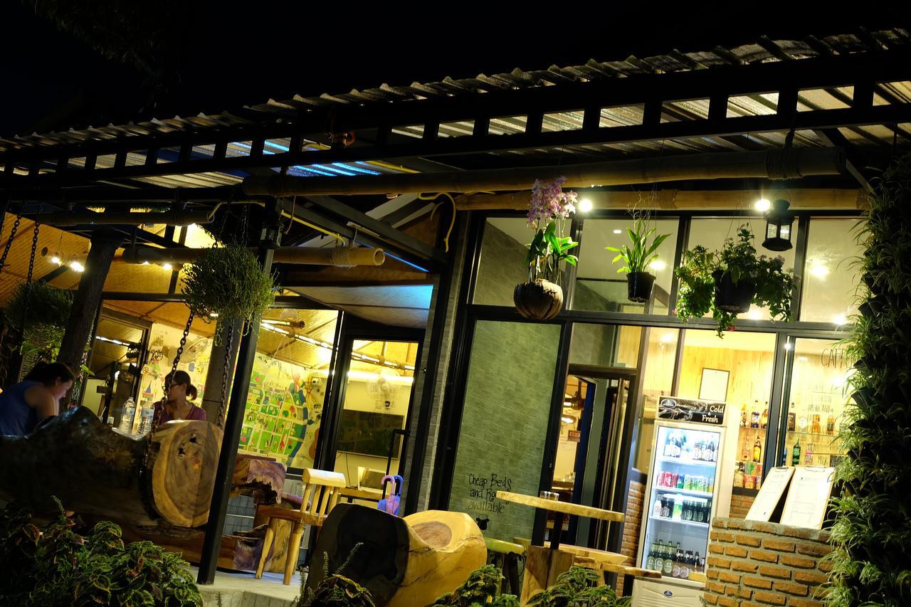 Counting Sheeps At Cnx (Adults Only) Hostel Chiang Mai Exterior photo