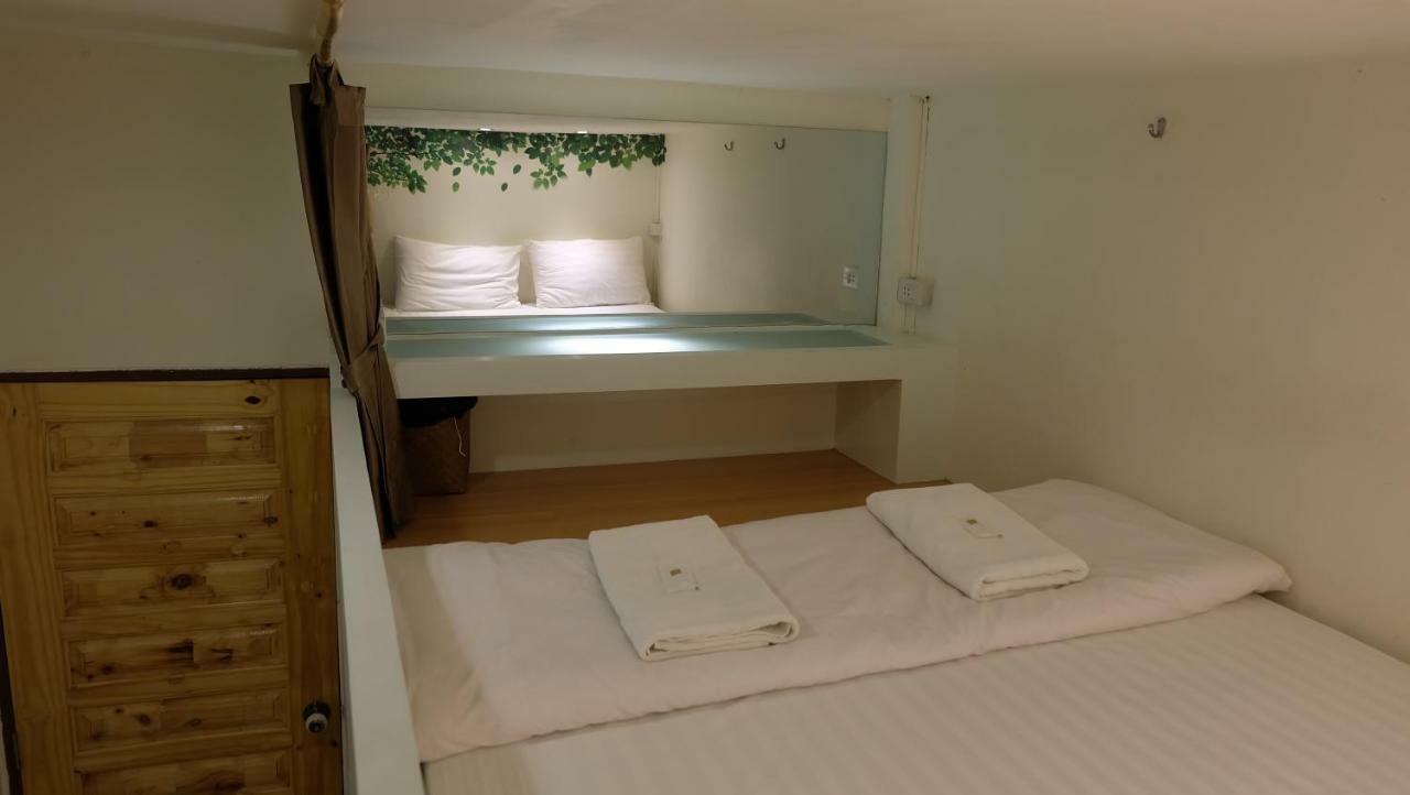 Counting Sheeps At Cnx (Adults Only) Hostel Chiang Mai Exterior photo